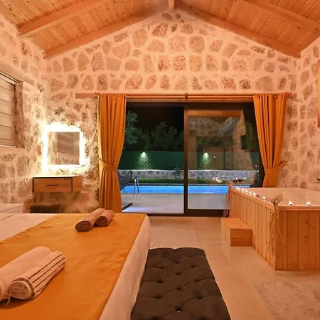 1 Bedroom With Secluded Pool Terrace *