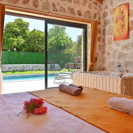 1 Bedroom With Secluded Pool Terrace
